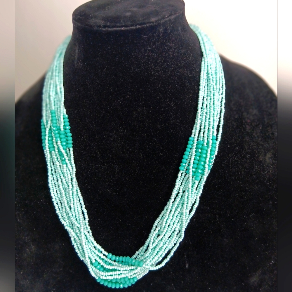 Elegant Turquoise Color Beaded Necklace